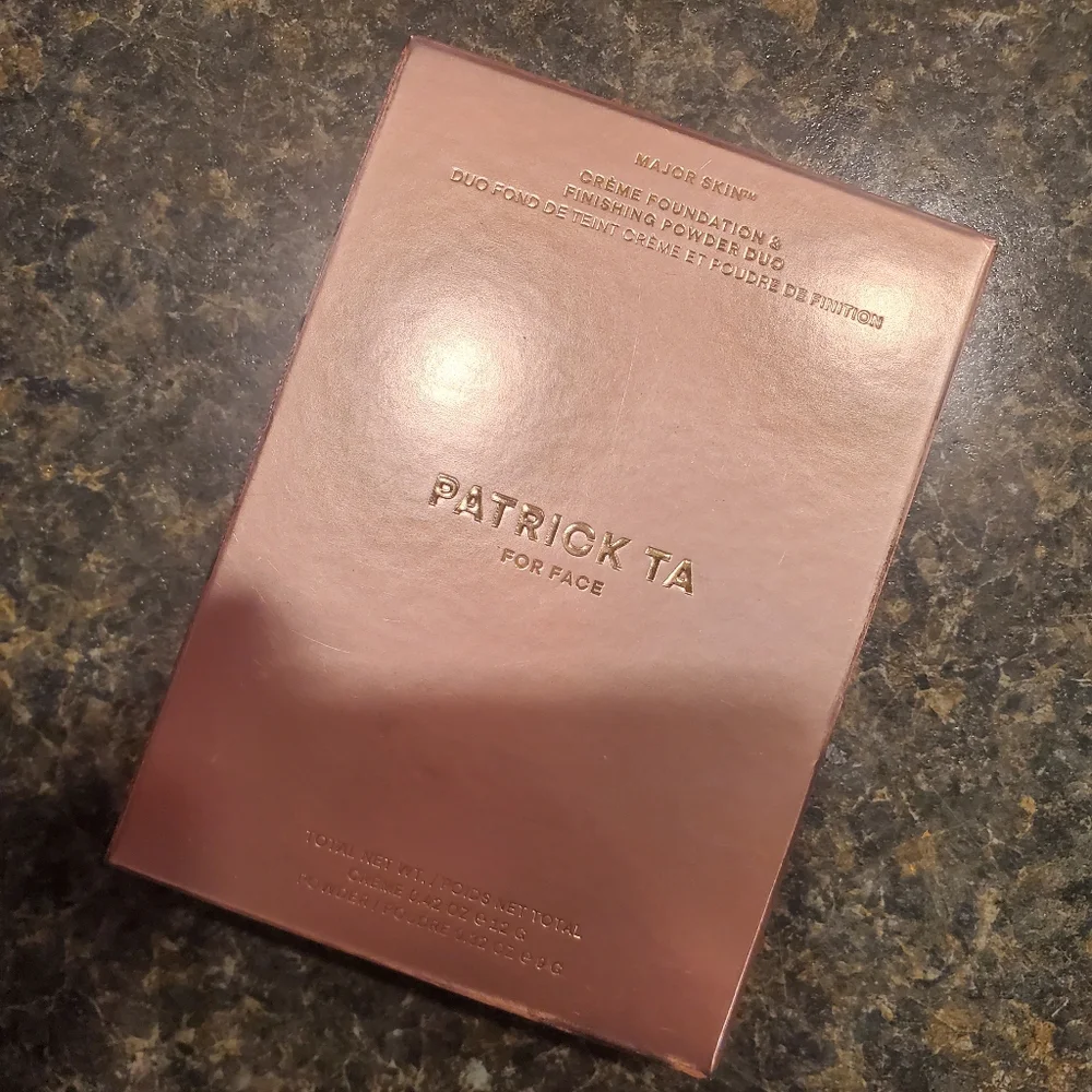 Patrick Ta Dual Foundation & Finishing Powder Palette